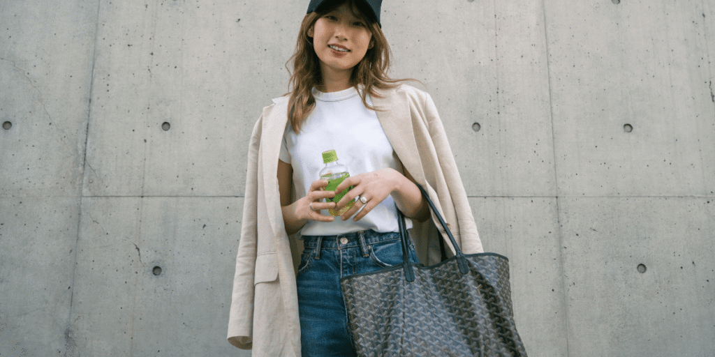 · Material and Weave Strength